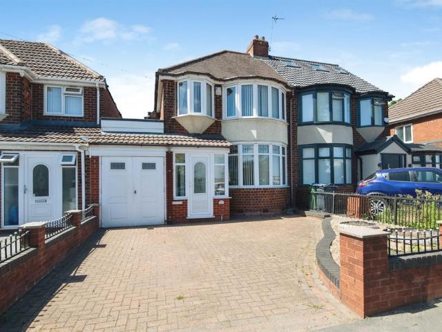 House for sale in Rounds Green, Oldbury