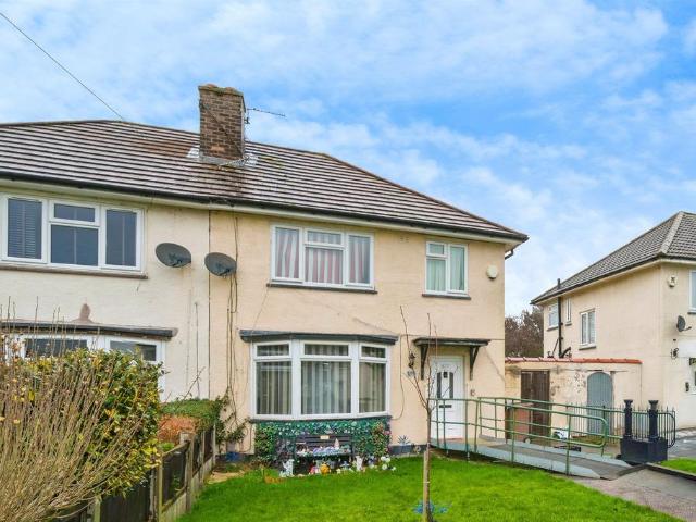 House for sale in Moreton, Wirral