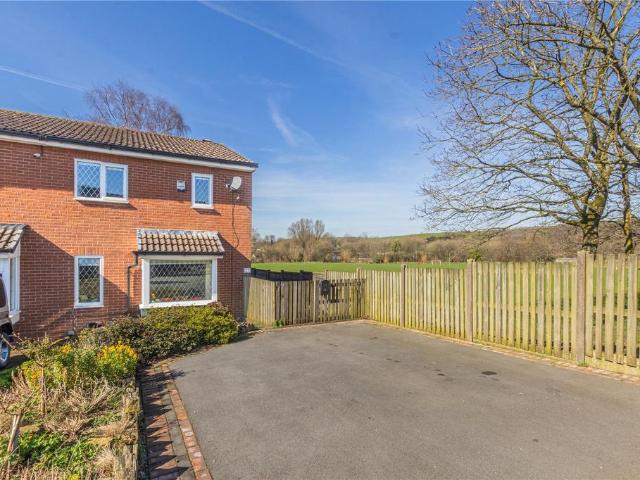 House for sale in Shaw and Crompton, Pendock