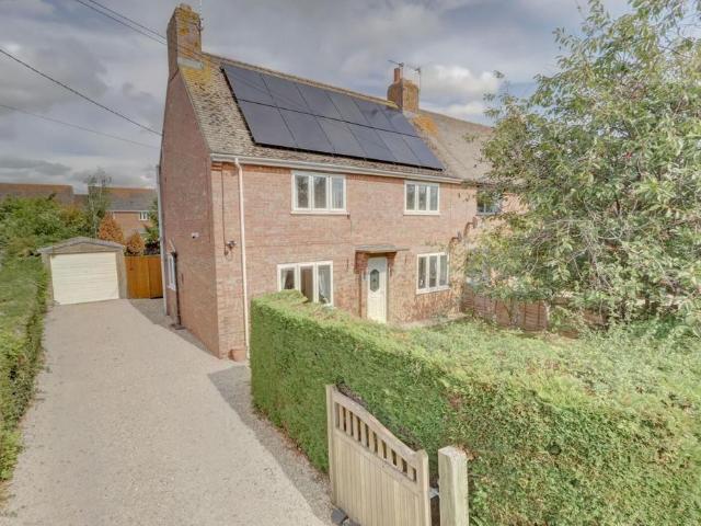 House for sale in Berrick Salome, Oxfordshire
