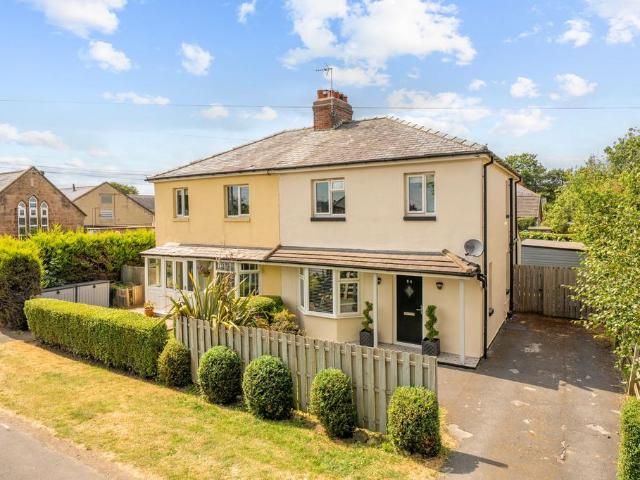 House for sale in Killinghall, North Yorkshire