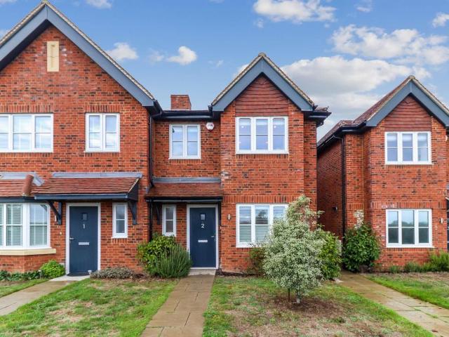 House for sale in Chipperfield, Dacorum