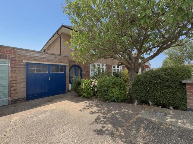 House for sale in Northampton, Northamptonshire