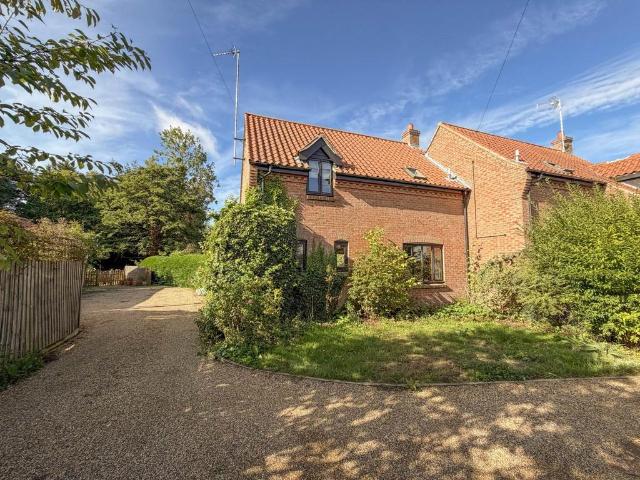 House for sale in Saxthorpe, Comers