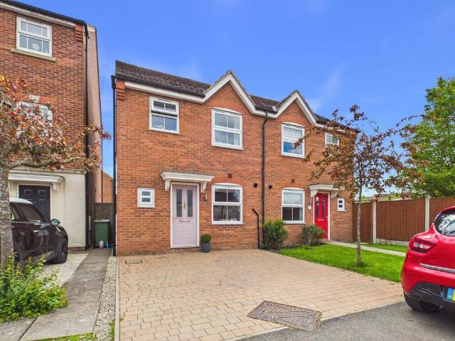 House for sale in Kedleston, East Midlands