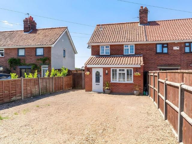 House for sale in Hoveton, Comers