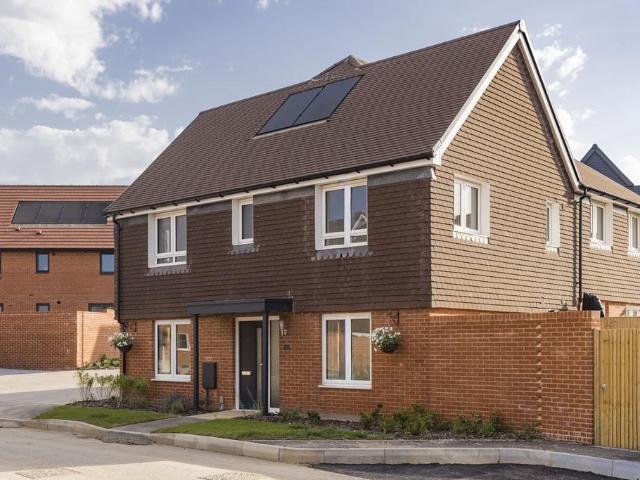 House for sale in Curbridge, Winchester