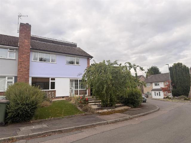 House for sale in Oadby, Leicestershire