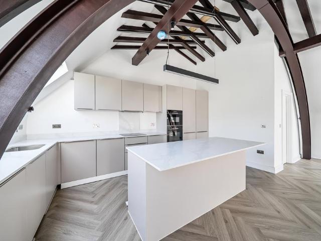 House for sale in Bushey