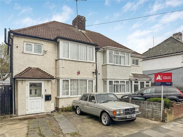 House for sale in Whitton, Greater London
