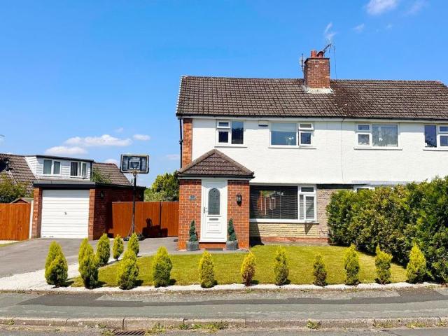 House for sale in Poynton