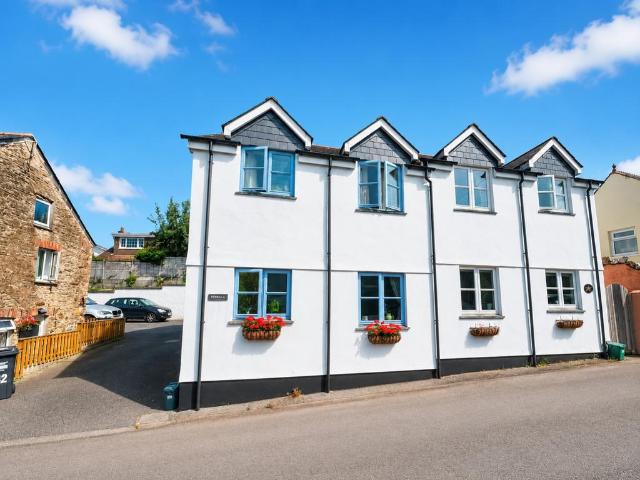 House for sale in Lostwithiel, Cornwall