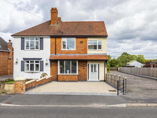House for sale in Upper Outwoods, East Staffordshire