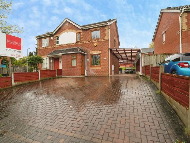 House for sale in Salford, Greater Manchester