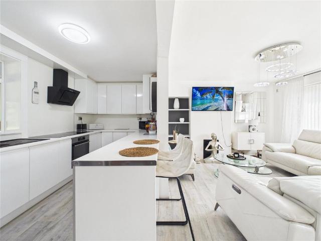 House for sale in Feckenham, City Of Bristol