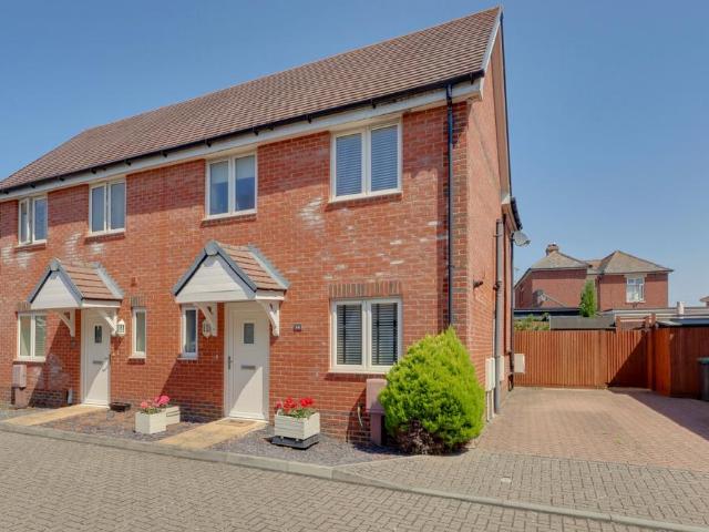 House for sale in Spring Vale, Hampshire