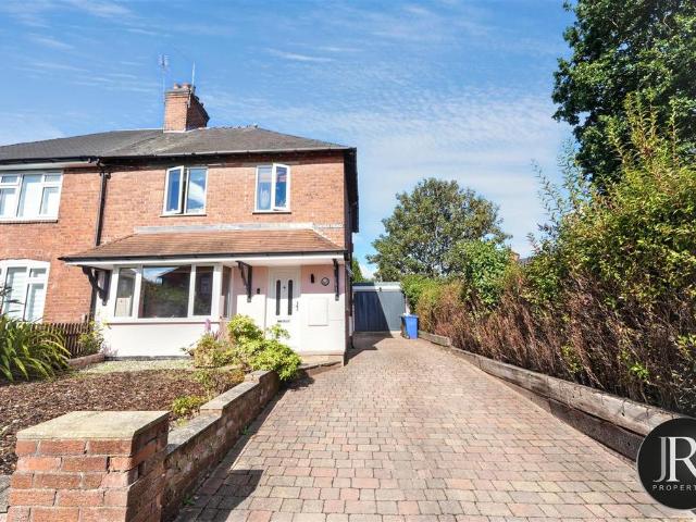 House for sale in Chadsmoor, Staffordshire