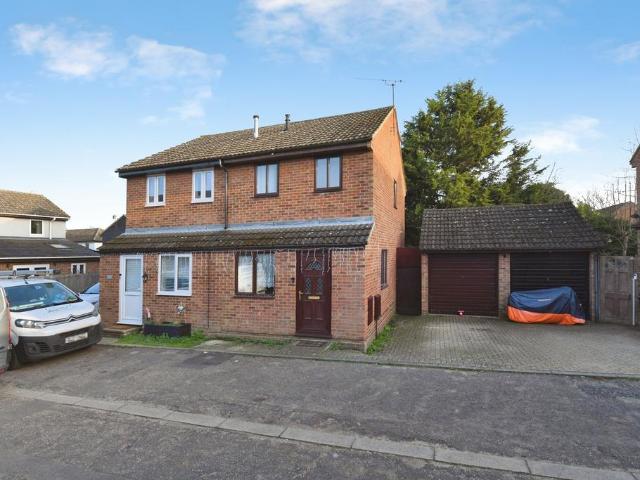 House for sale in Chipping Hill, Essex