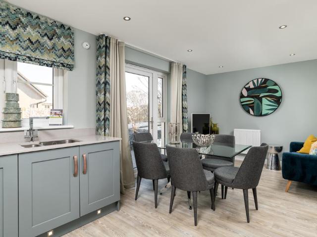 House for sale in Knightsridge, Scotland