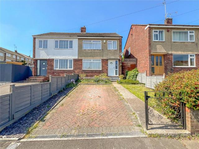 House for sale in Kingswood