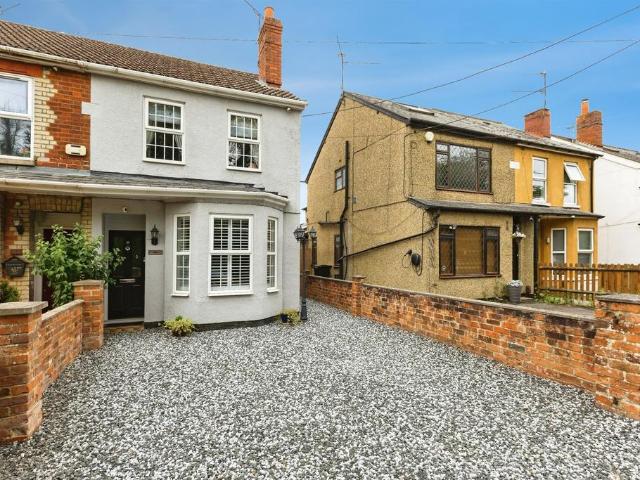 House for sale in Shinfield