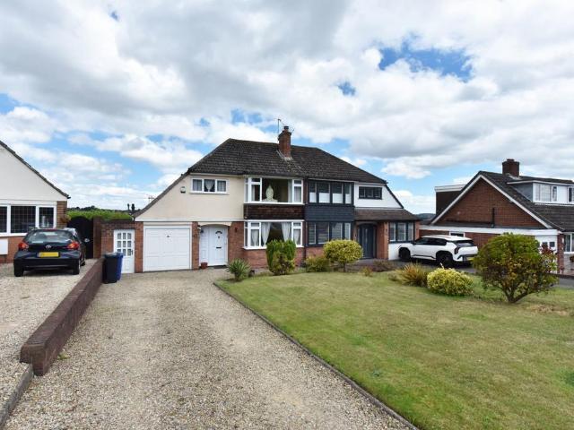 House for sale in Kingswinford, West Midlands