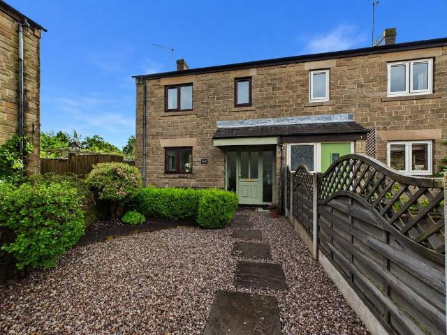 House for sale in Froggatt, East Midlands