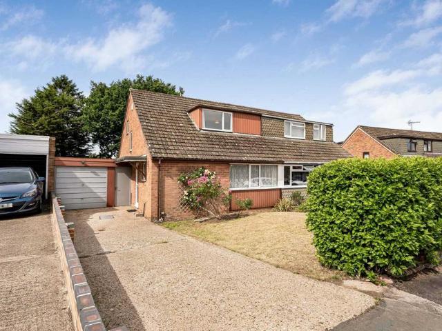 House for sale in Berrick Salome, Oxfordshire