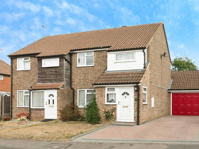 House for sale in Leighton-Linslade, Leighton Buzzard