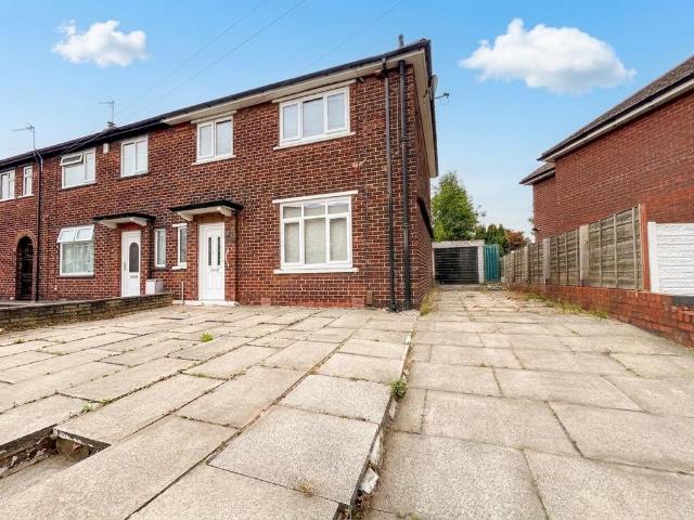 House for sale in Barton upon Irwell, Salford