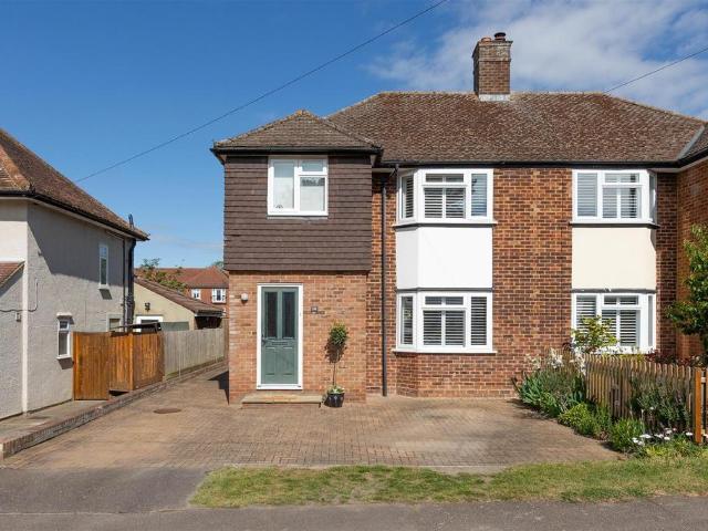 House for sale in King's Walden, Hertfordshire
