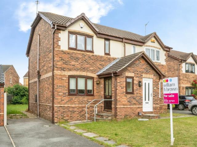 House for sale in Rossington, South Yorkshire