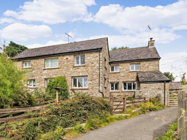 House for sale in Weir Quay, Devon