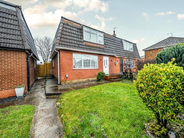 House for sale in Beecroft, Dunstable