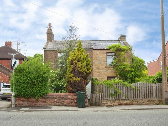 House for sale in Barugh Green, South Yorkshire