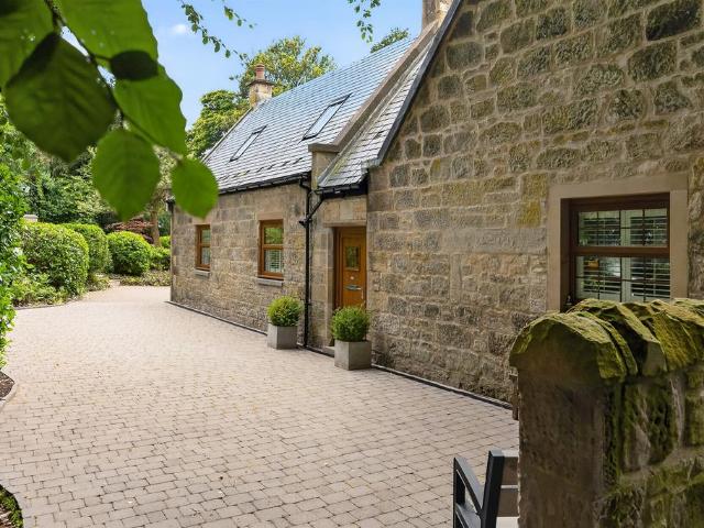 House for sale in Quarrelton, Johnstone