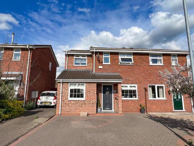 House for sale in Beamhurst, Staffordshire