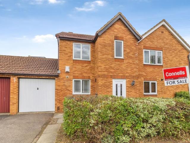 House for sale in Monkston Park, Milton Keynes