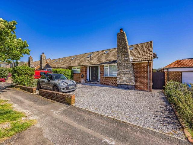 House for sale in Hampshire Farm, Spring Vale
