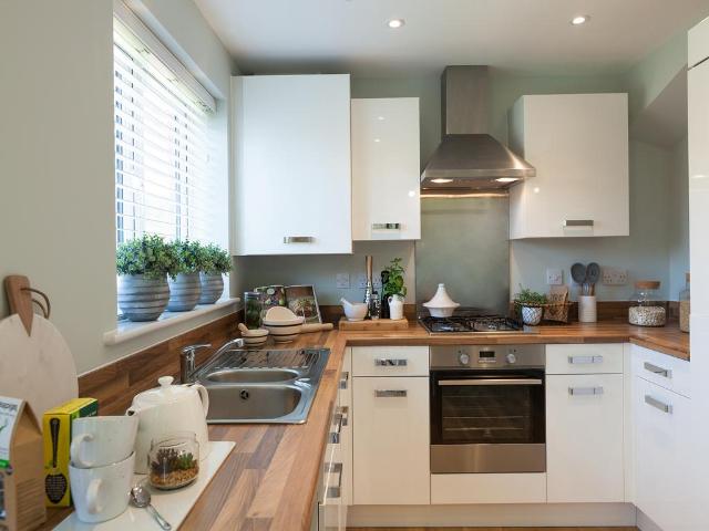 House for sale in Priors Hall Park, Weldon
