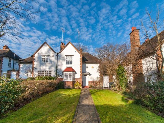 House for sale in Temple Fortune, Greater London