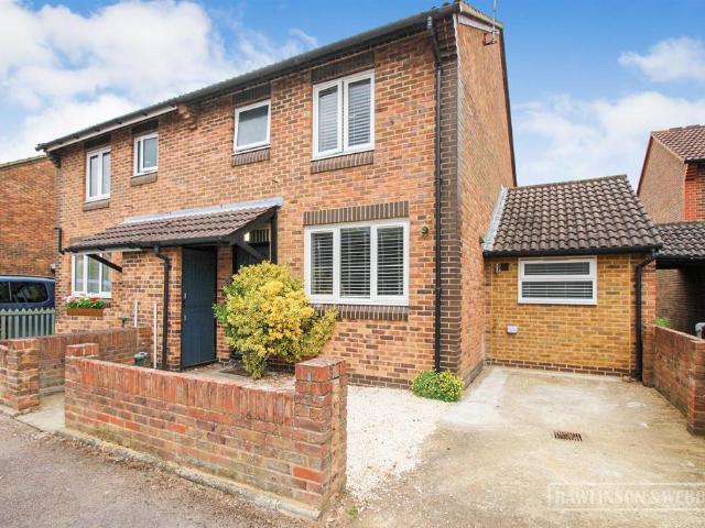 House for sale in Blackhills, Surrey