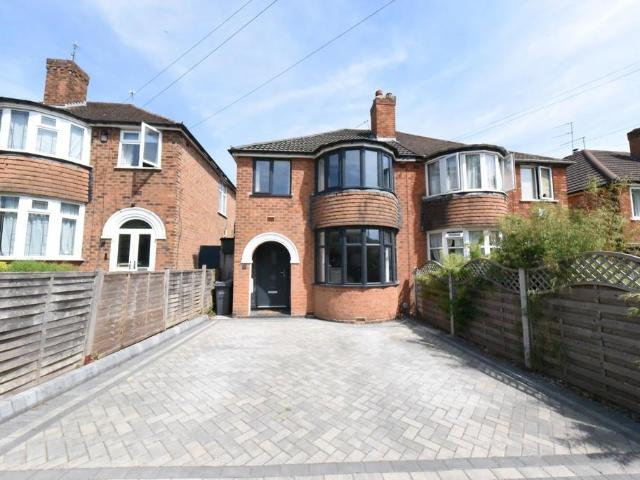 House for sale in Stirchley, West Midlands