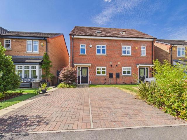 House for sale in Pontefract, West Yorkshire