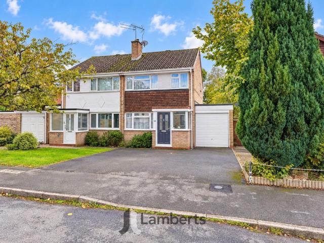 House for sale in Winyates, Redditch