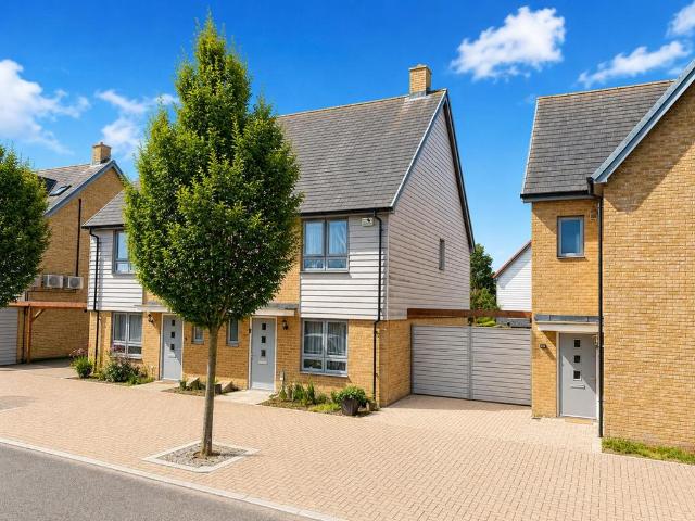 House for sale in Repton Manor, Bridgefield