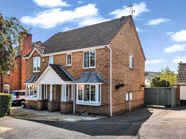 House for sale in Elmfield, Leicestershire