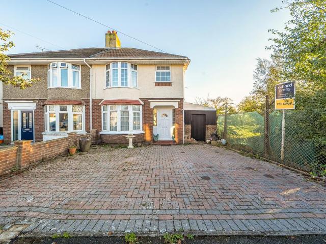 House for sale in Ferndale, Swindon