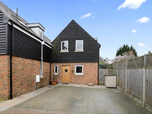 House for sale in Midway, Kent