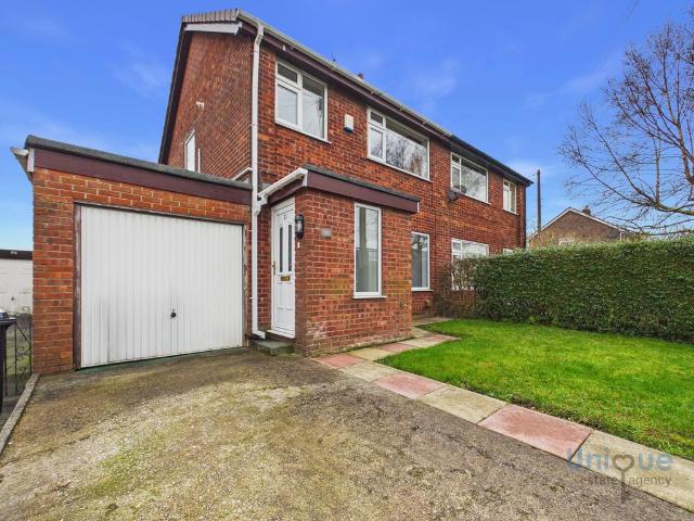 House for sale in Newton-with-Scales, Lancashire